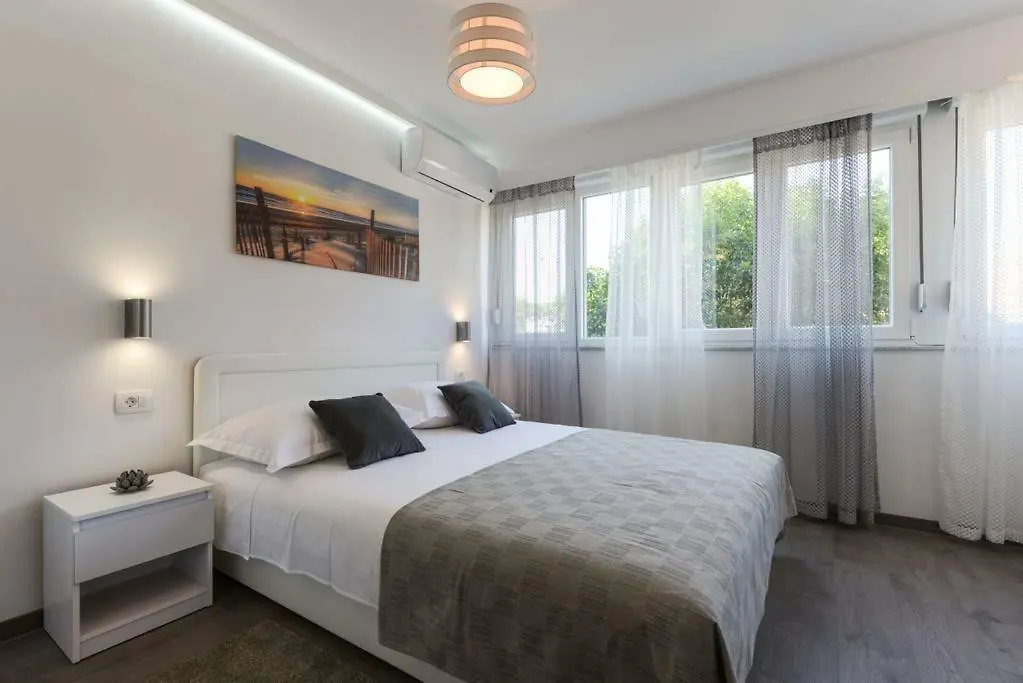 Reza Luxury Apartment Zadar 0*,  Croatia